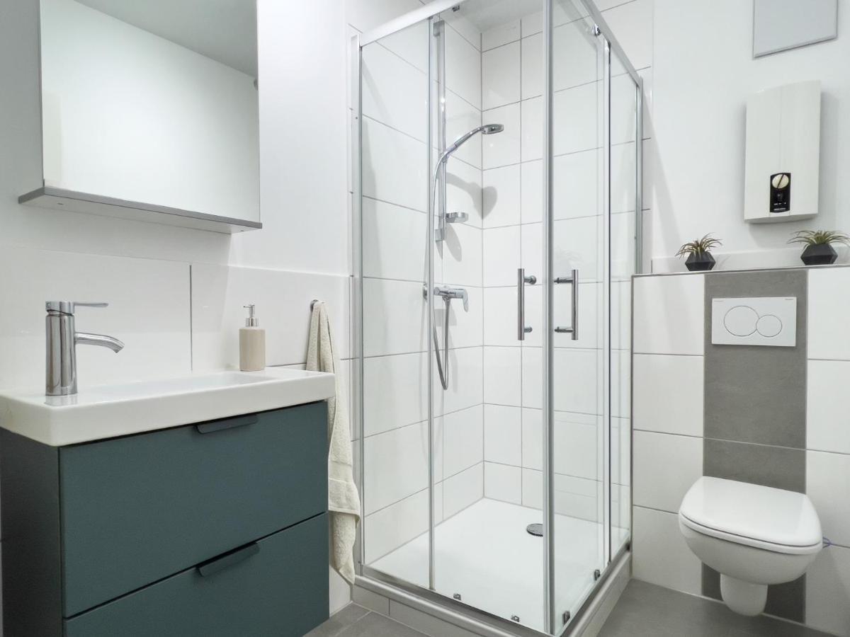 Home By Doni I Apartment An Der Kunsthalle I Parkplatz & Balkon Bielefeld Bagian luar foto