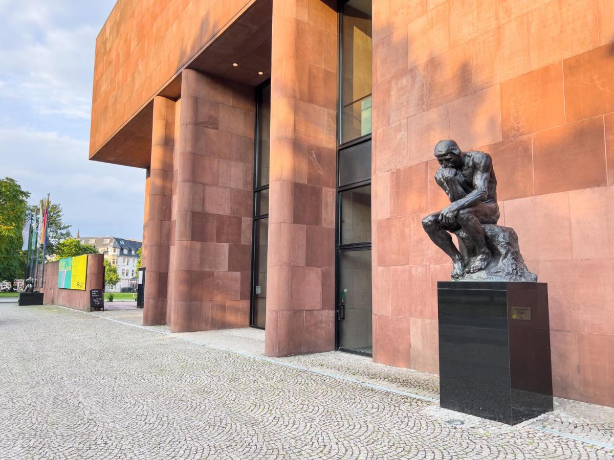 Home By Doni I Apartment An Der Kunsthalle I Parkplatz & Balkon Bielefeld Bagian luar foto