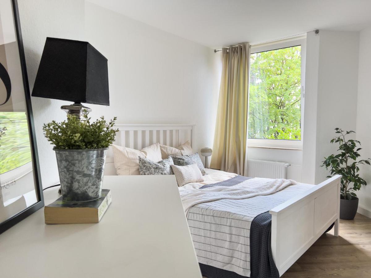 Home By Doni I Apartment An Der Kunsthalle I Parkplatz & Balkon Bielefeld Bagian luar foto